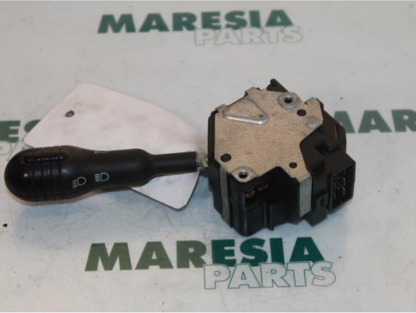 Renault - Twingo - Indicator switch