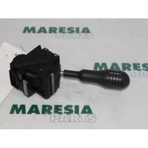 Renault - Twingo - Indicator switch