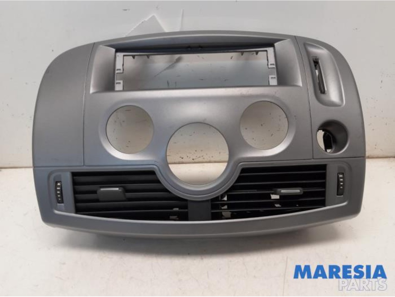 Renault - Grand Scenic - Dashboard vent