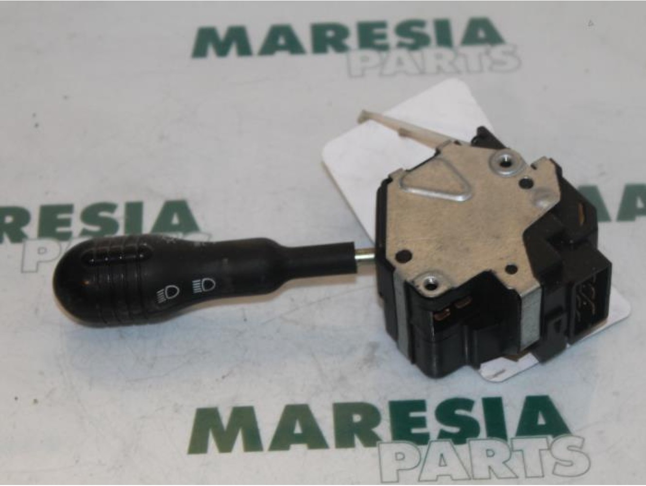 Renault - Twingo - Indicator switch