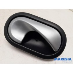 Renault - Grand Scenic - Front door handle 4-door, right