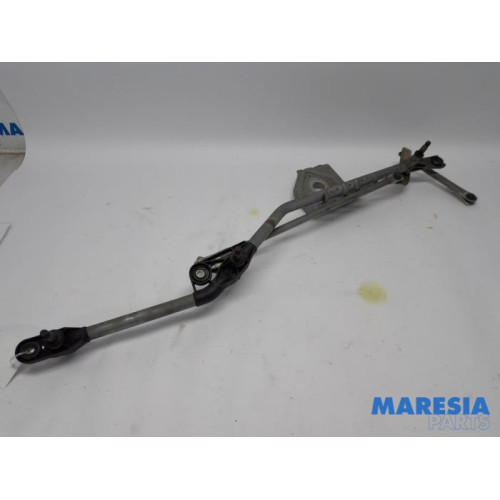 Renault - Grand Scenic - Wiper mechanism