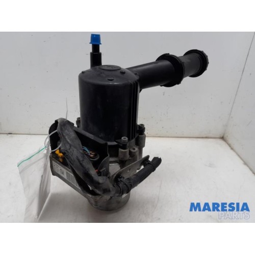 Peugeot - 5008 - Power steering pump
