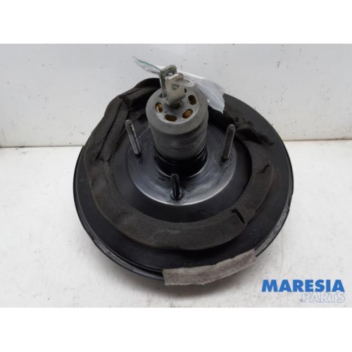 Peugeot - 5008 - Brake servo