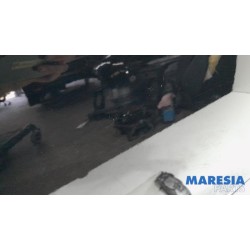 Renault - Clio - Front door 4-door, right