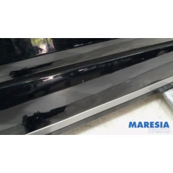 Renault - Clio - Front door 4-door, right