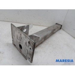 Peugeot - 5008 - Front part support