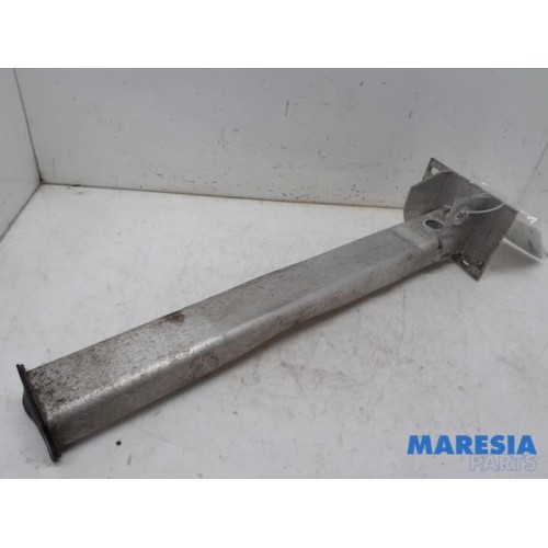 Peugeot - 5008 - Front part support