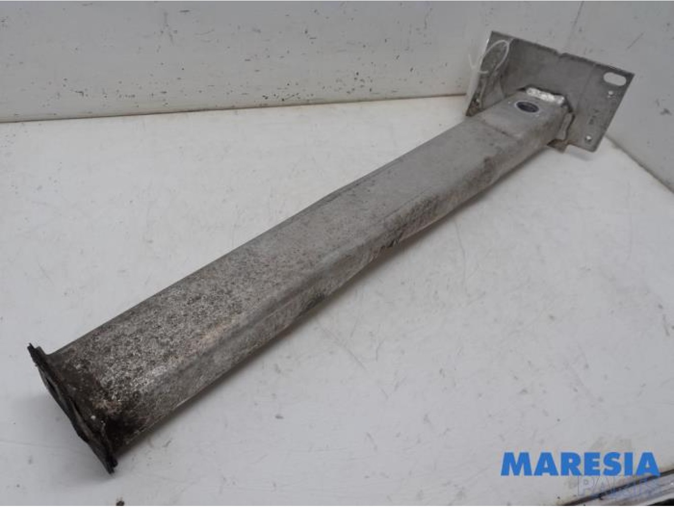 Peugeot - 5008 - Front part support