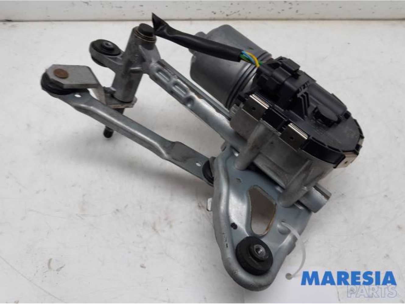 Peugeot - 5008 - Front wiper motor