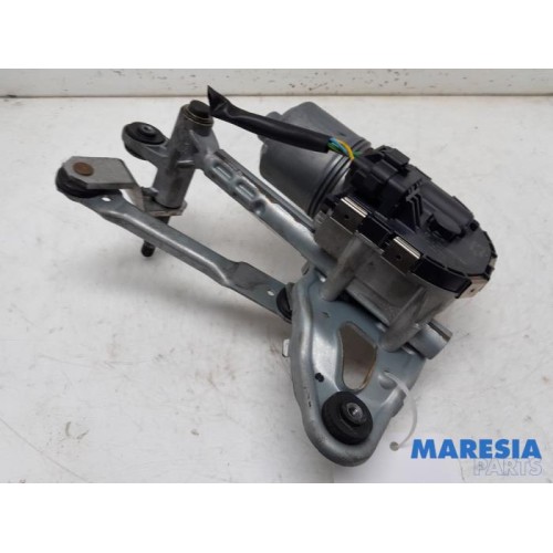Peugeot - 5008 - Front wiper motor