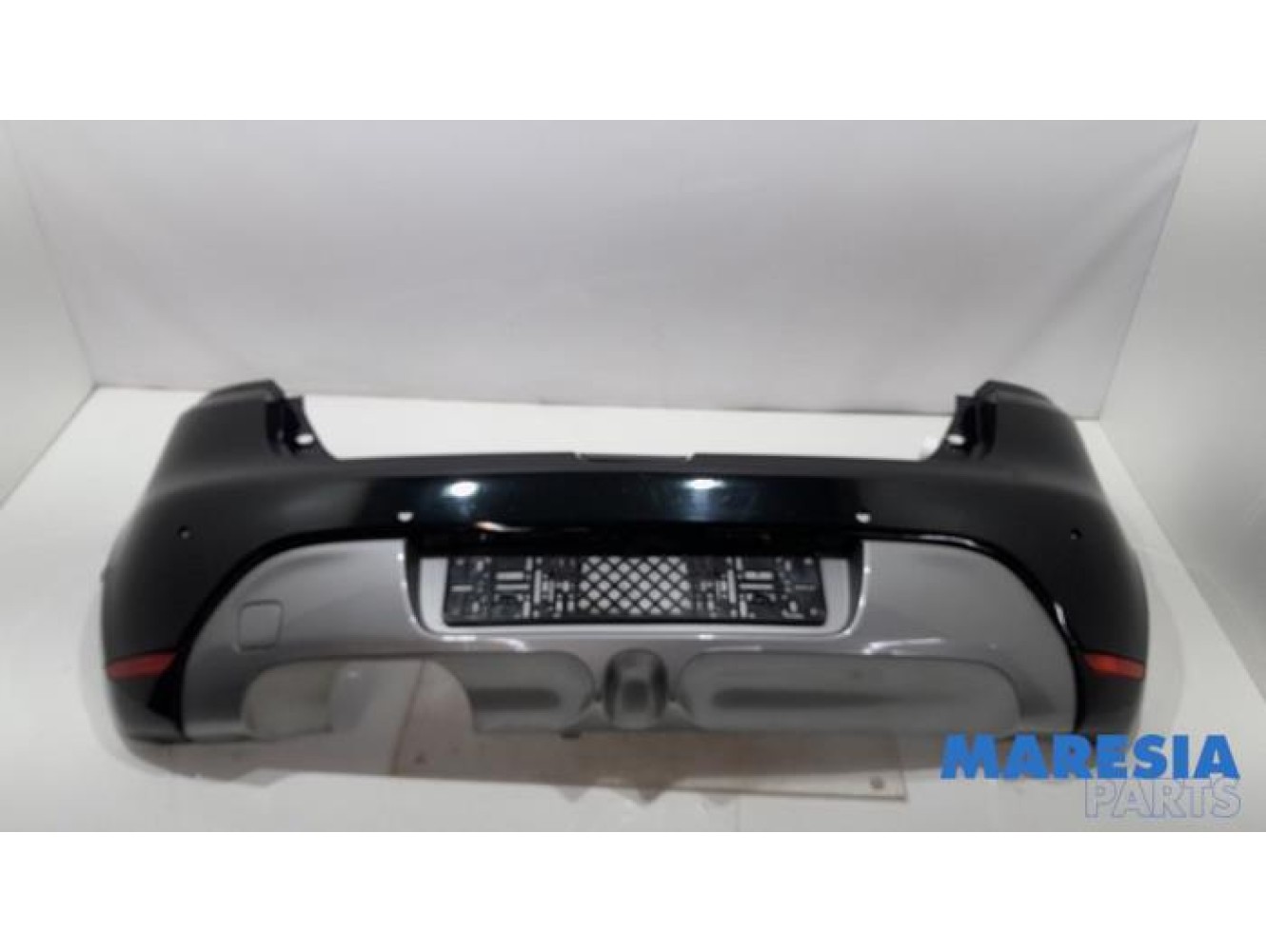 Renault - Clio - Rear bumper