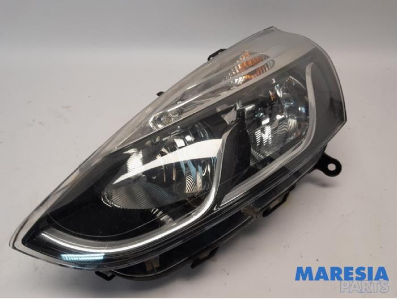 Renault - Clio - Headlight, left