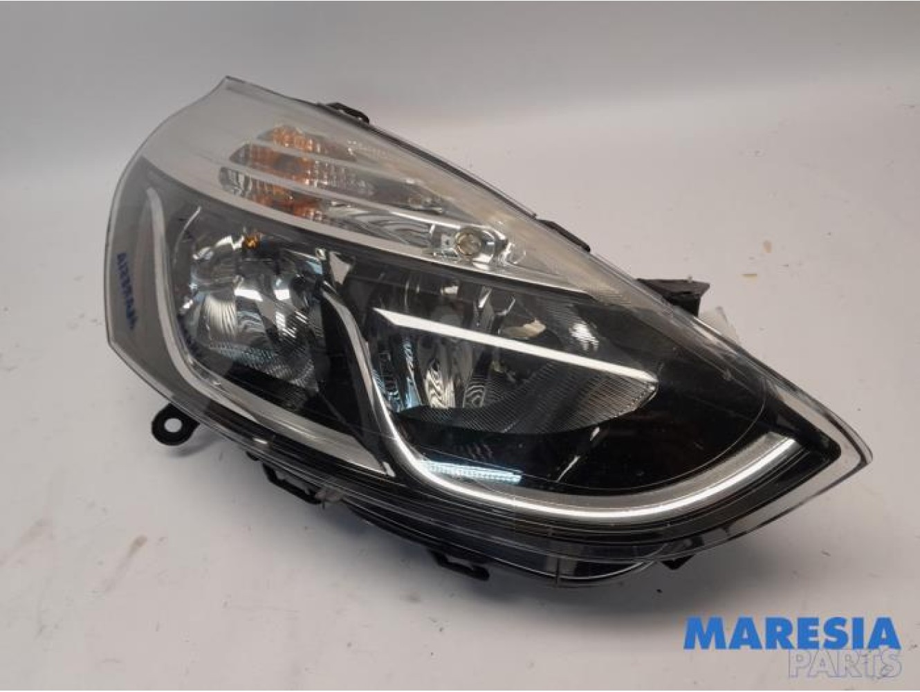 Renault - Clio - Phare droit