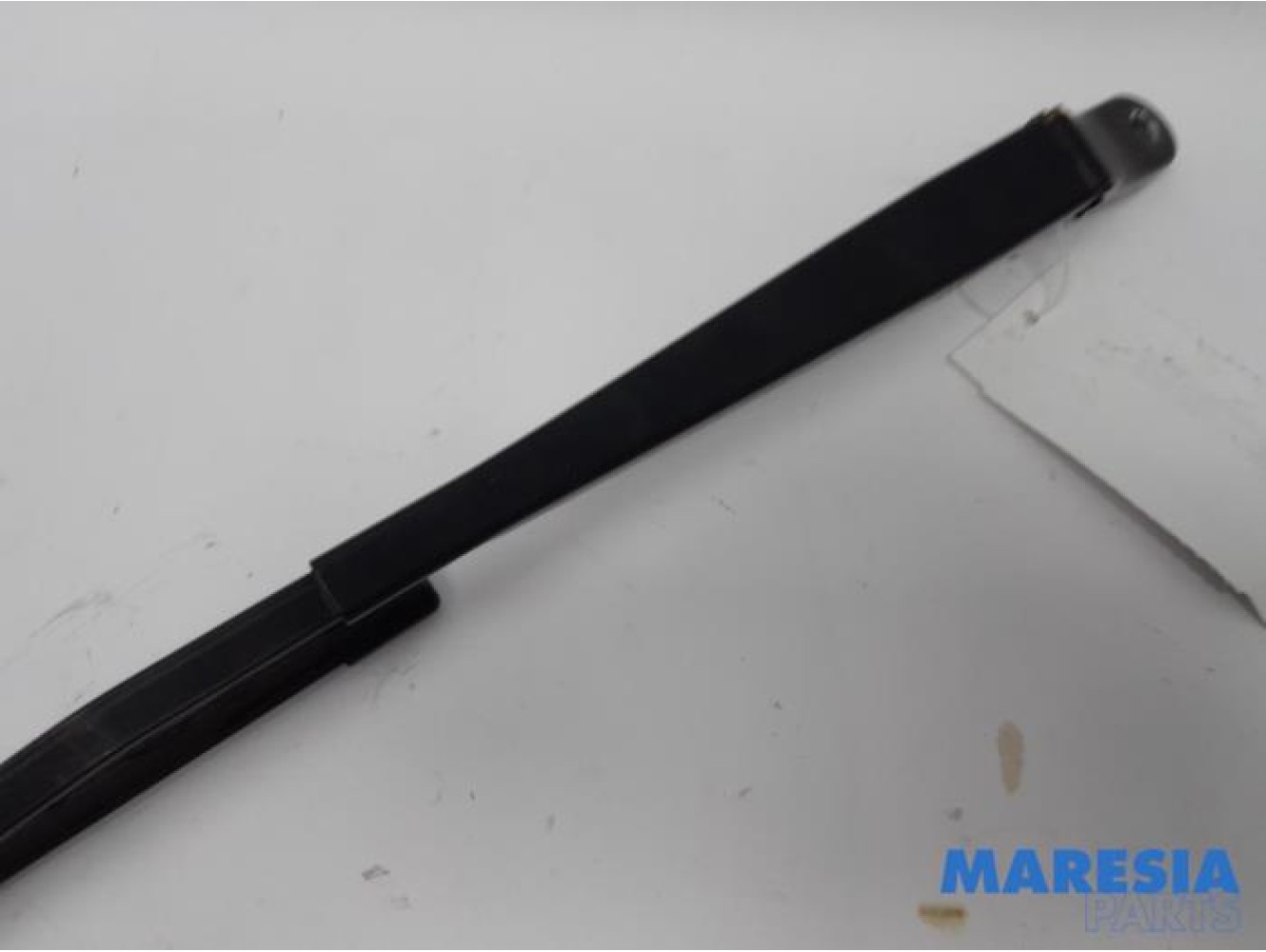 Peugeot - 5008 - Front wiper arm
