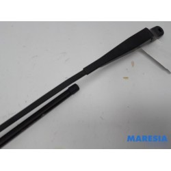 Peugeot - 5008 - Front wiper arm