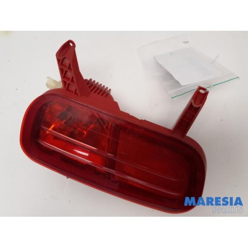 Peugeot - 5008 - Rear fog light