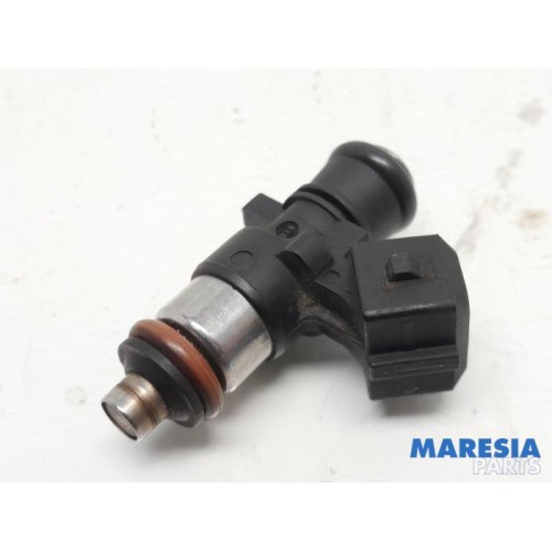 Renault - Twingo - Injector (petrol injection)