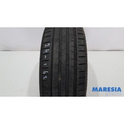 Renault - Megane - Tyre