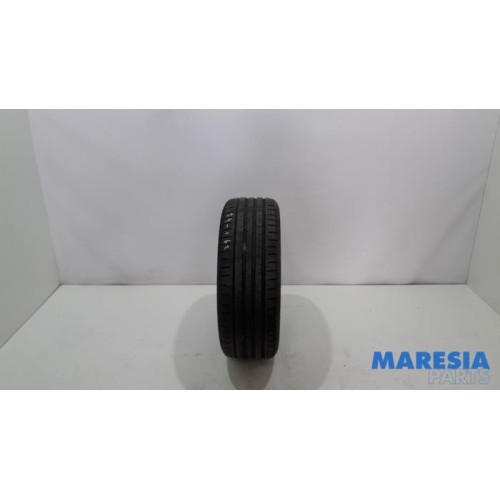 Renault - Megane - Tyre