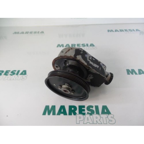 Renault - Megane - Pompe direction assistée