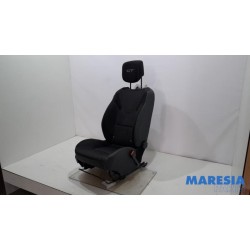 Renault - Clio - Seat, right