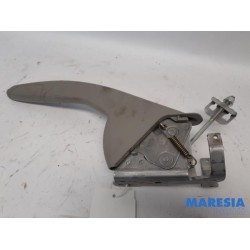 Renault - ZOE - Parking brake lever