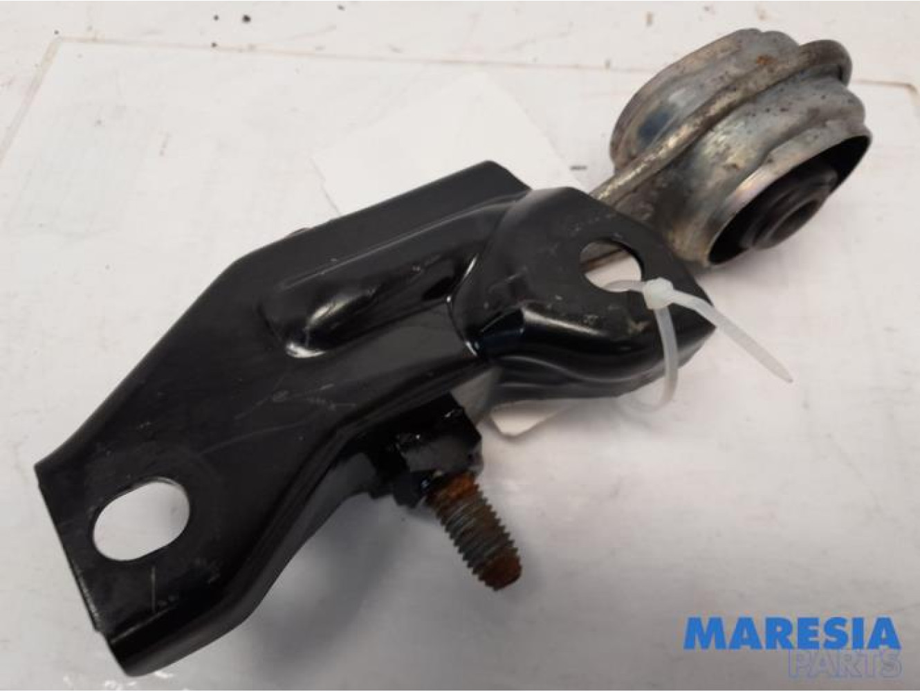 Renault - ZOE - Engine mount