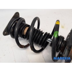 Renault - ZOE - Front shock absorber rod, right