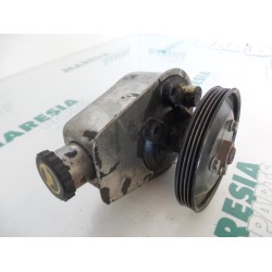 Renault - Megane - Power steering pump