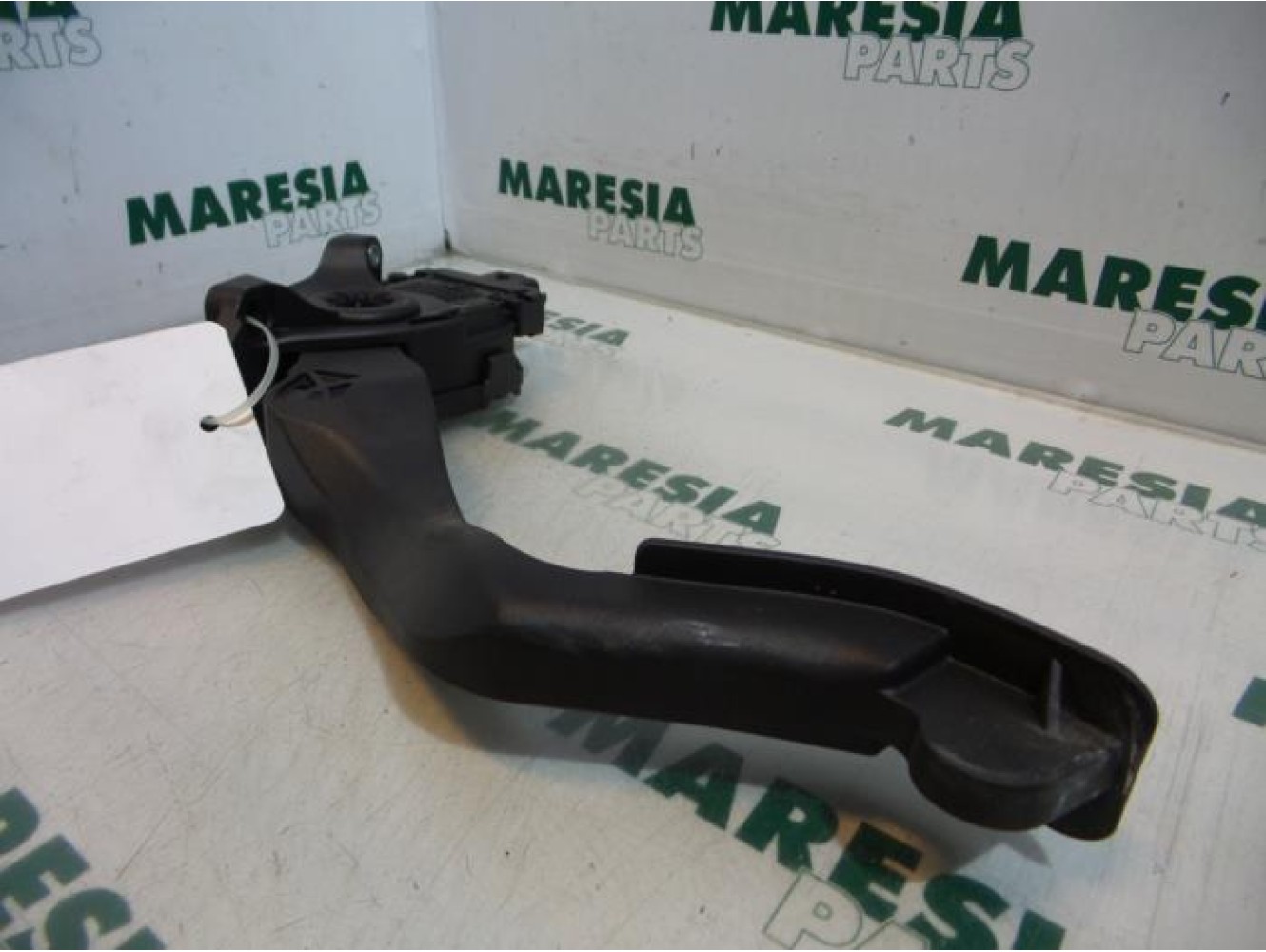 Peugeot - 207 - Throttle pedal position sensor