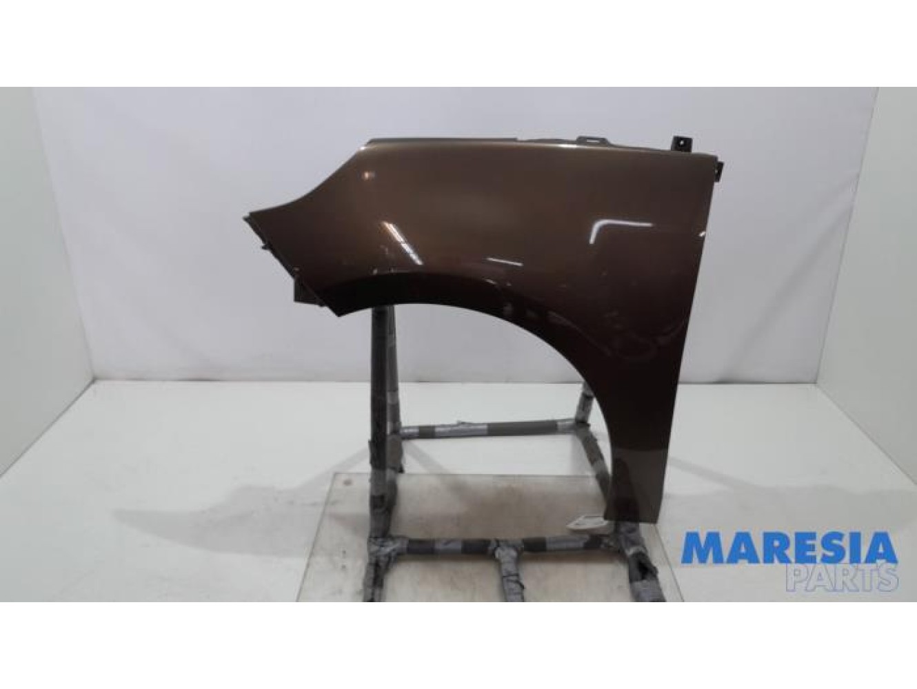 Renault - Grand Scenic - Front wing, left