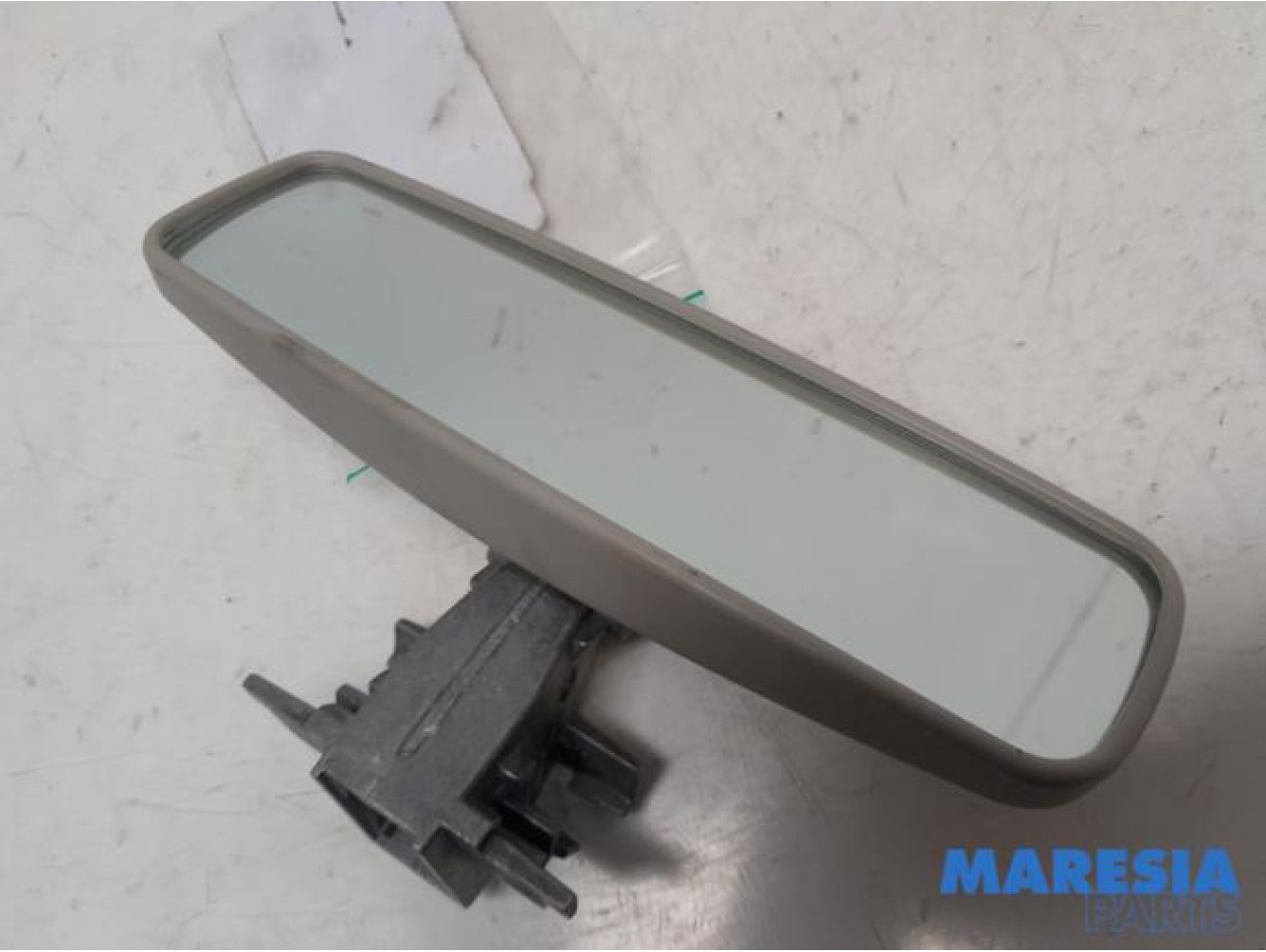 Renault - ZOE - Rear view mirror