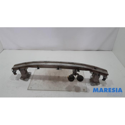 Renault - Megane - Front bumper frame