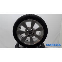 Fiat - Panda - Sportvelgenset + banden