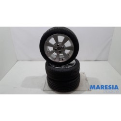 Fiat - Panda - Sportvelgenset + banden