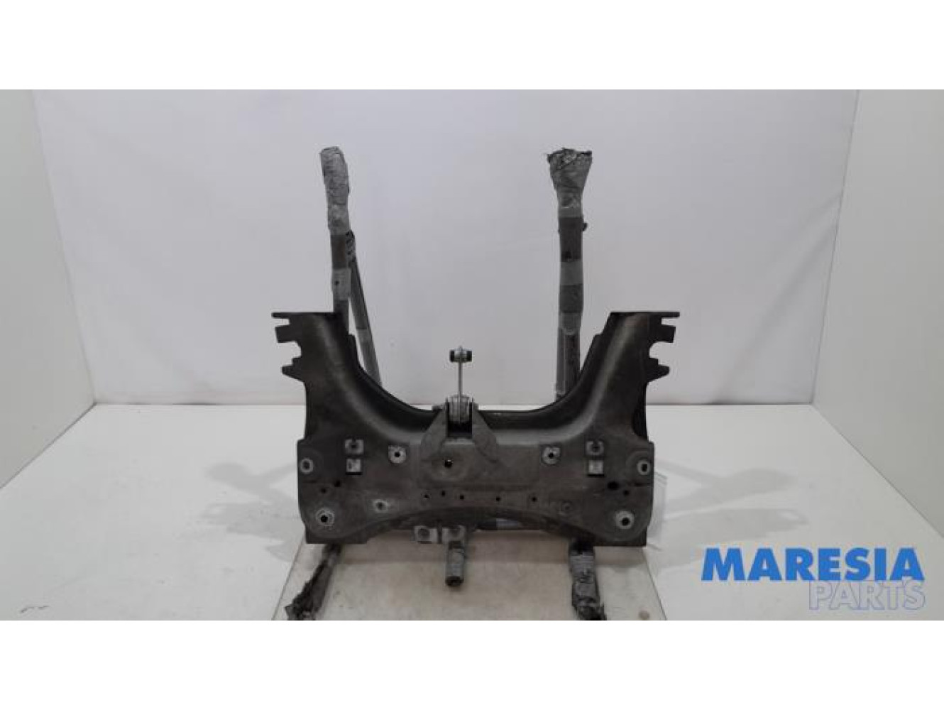 Renault - Clio - Subframe
