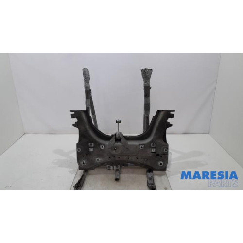 Renault - Clio - Subframe