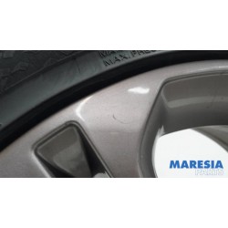 Renault - Clio - Sportvelgenset + winterbanden