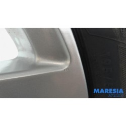 Renault - Clio - Sportvelgenset + banden