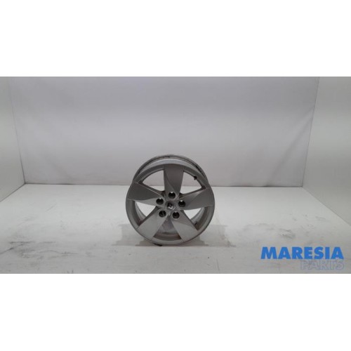 Renault - Grand Scenic - Wheel