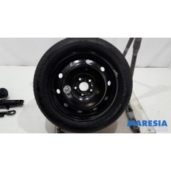 Renault - Grand Scenic - Krikset + reservewiel