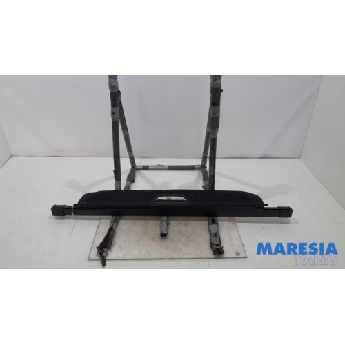 Renault - Grand Scenic - Luggage compartment cover