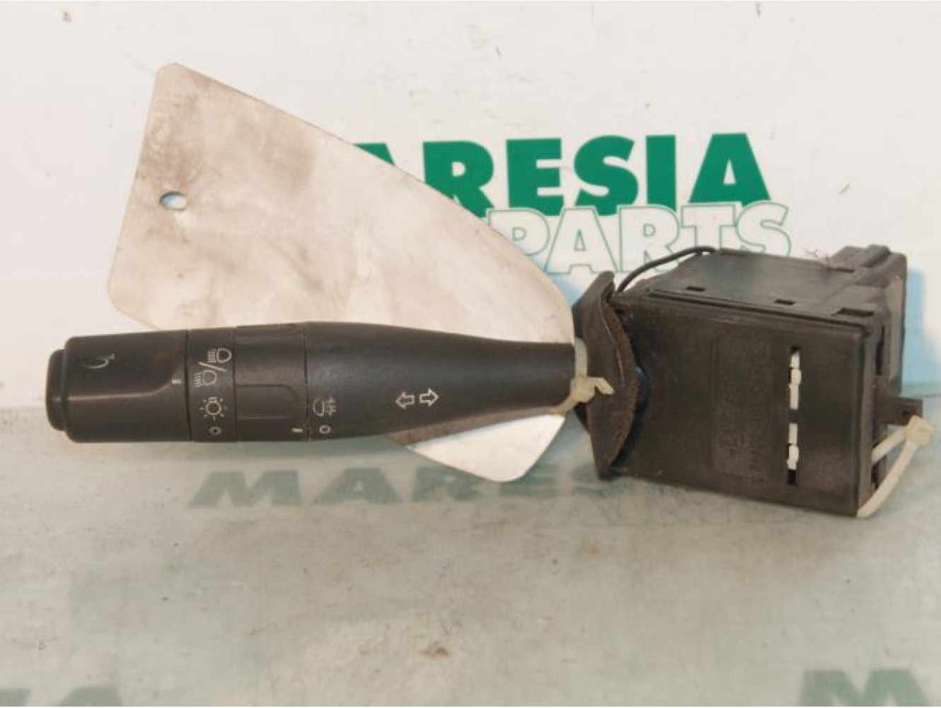 Citroen - Berlingo - Indicator switch