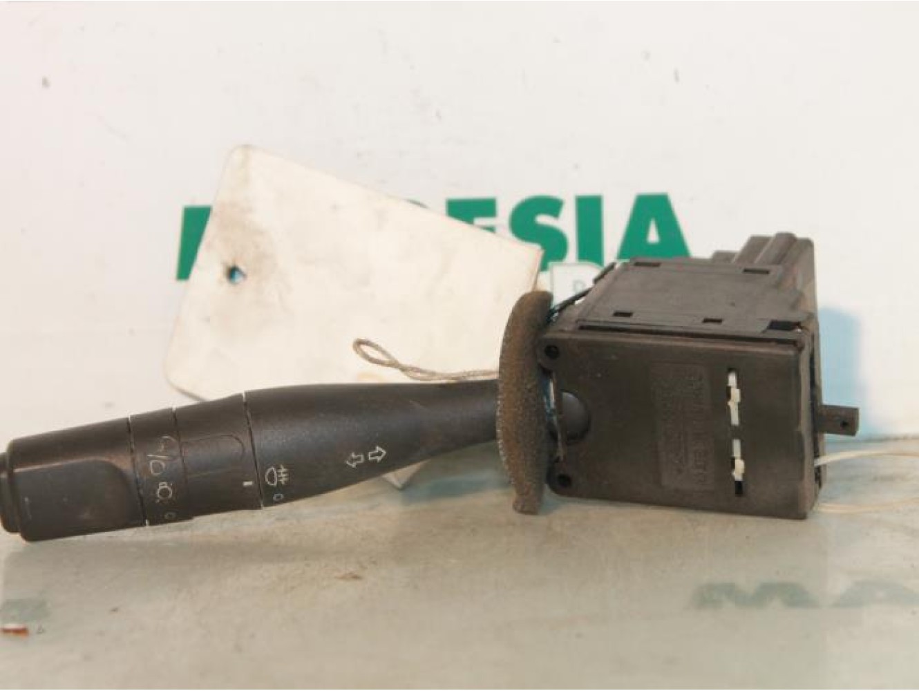 Citroen - Berlingo - Indicator switch