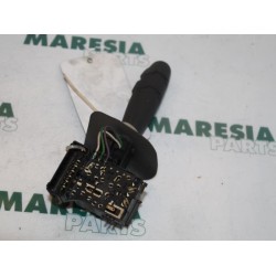 Renault - Clio - Indicator switch