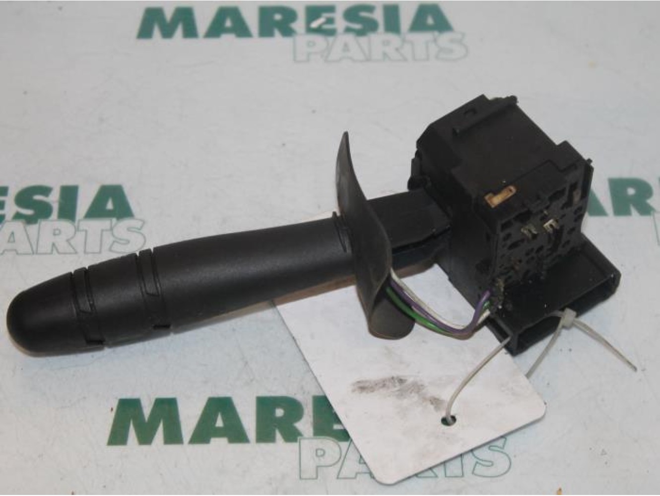 Renault - Clio - Indicator switch
