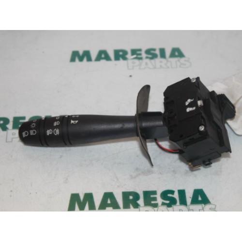 Renault - Clio - Indicator switch