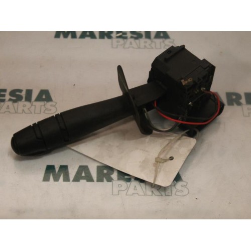 Renault - Clio - Indicator switch