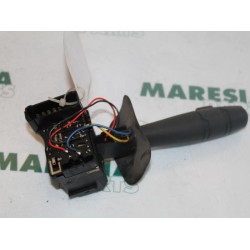 Renault - Clio - Indicator switch